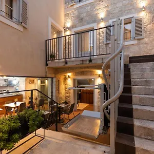 Camera Hotel 4* Split
